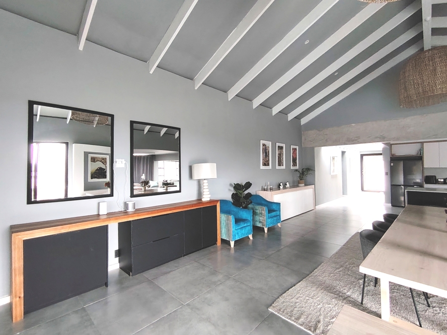 5 Bedroom Property for Sale in Brackenridge Western Cape